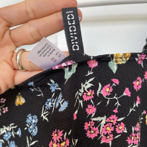 Like new summer flower printed dress with small sleeves - Picture 3 of 5